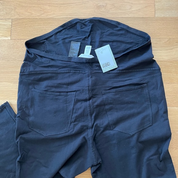 NWT - H&M Maternity Treggings - black colour size XXL - Picture 6 of 8